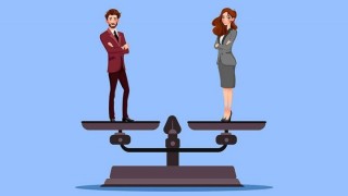 Отношения 50 на 50 - это мужчина, создающий условия, и женщина, дающая состояние