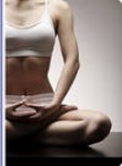 Упражнения Кундалини йоги, рекомендованные женщинам на каждый день. Фото