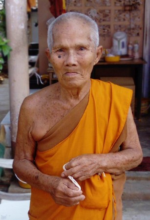 Нити-мантры от буддийского монаха Eak